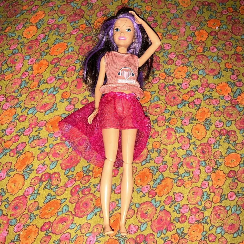 Skipper Barbie Sister Brunette Purple Hair Babysitter Doll Articulated Legs Knee